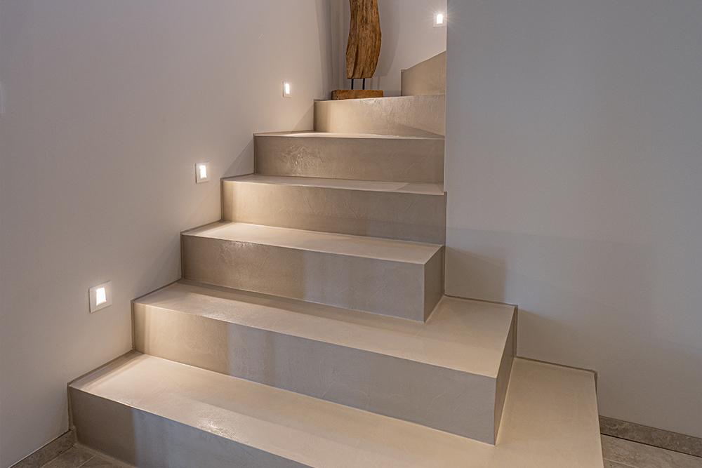 Marius-Aurenti-escalier-beton-cire