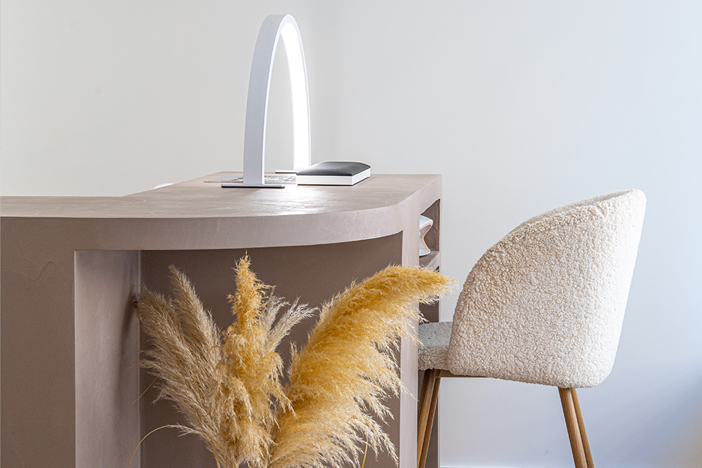 bureau-travail-beton-cire